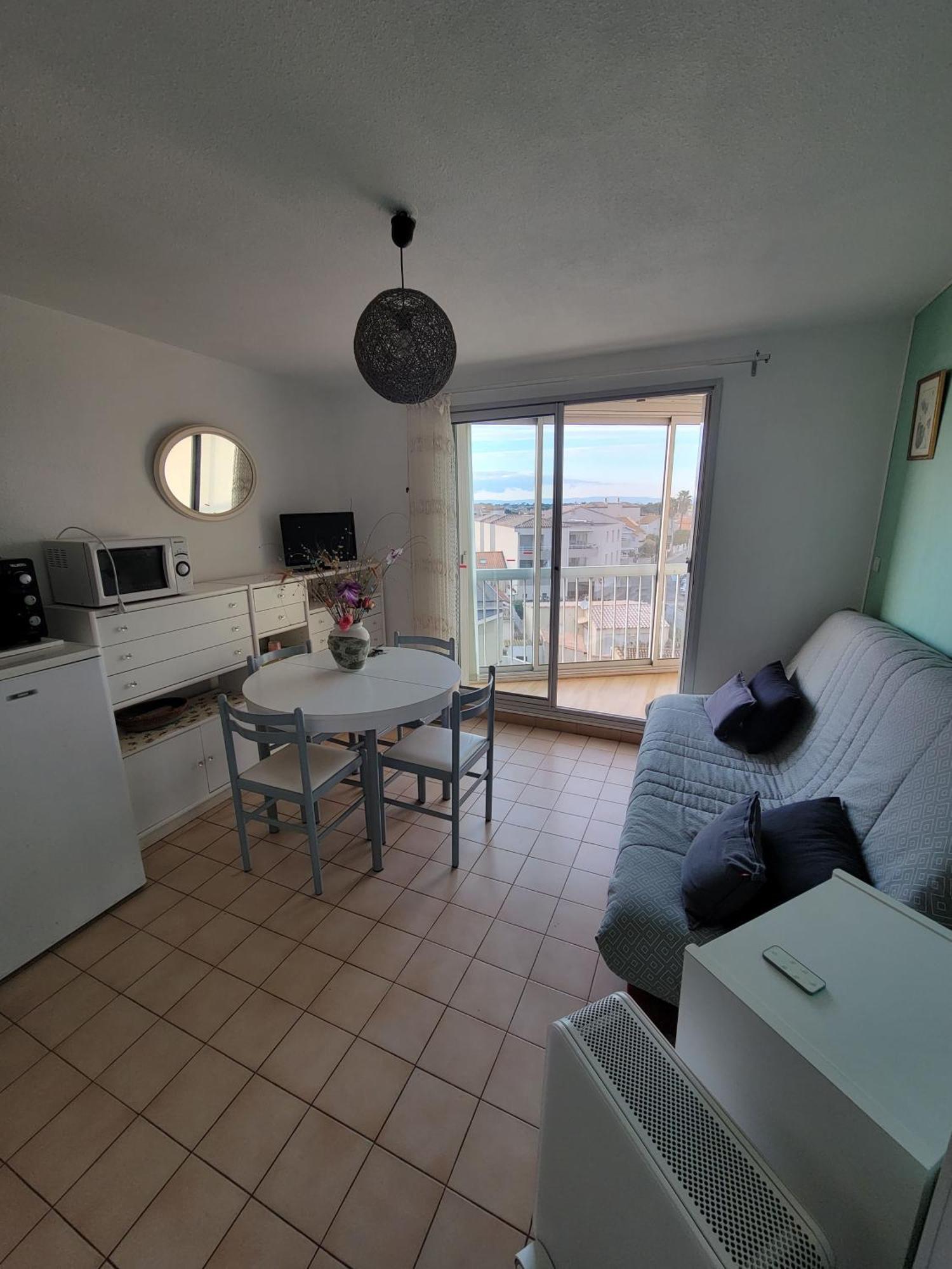 Apartment Centre Port *